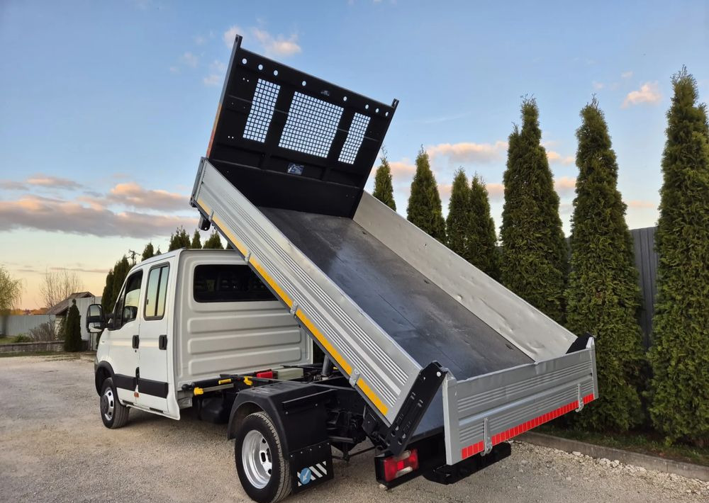 Iveco 50c15 3.0 150KM Brygadówka - Volquete furgoneta: foto 3 Iveco 50c15 3.0 150KM Brygadówka - Volquete furgoneta: foto 3