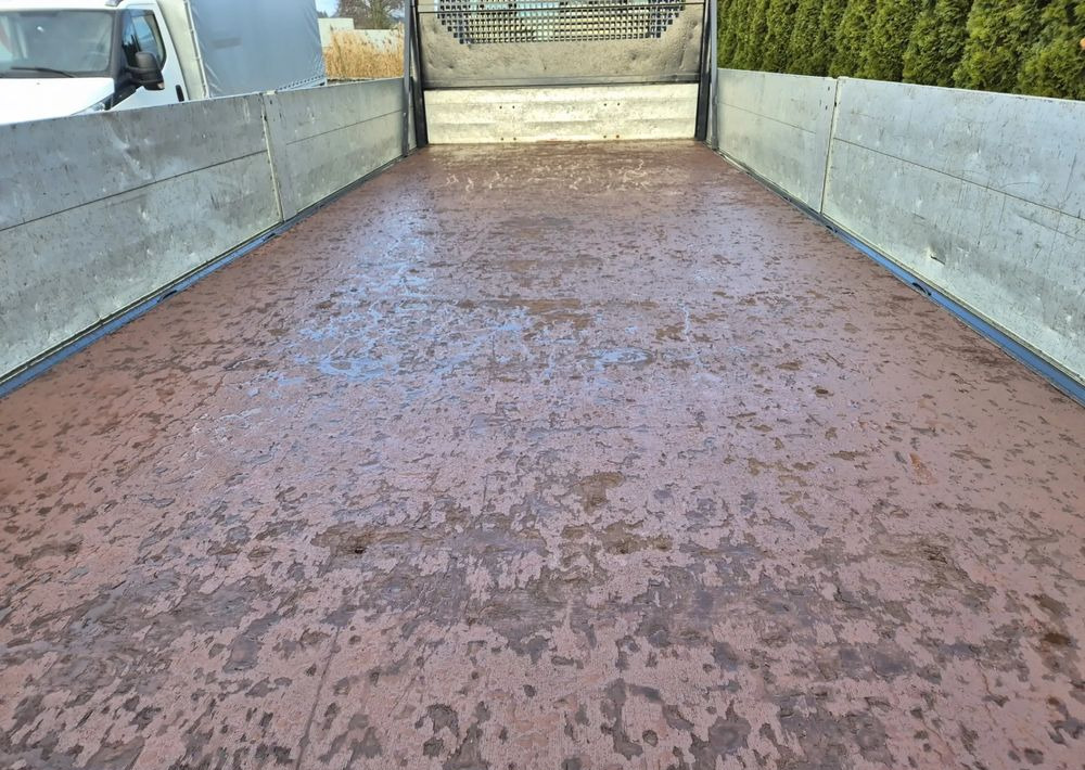 Iveco 65C15 3.0 150KM/ Skrzyniowy/ - Caja abierta furgoneta: foto 4 Iveco 65C15 3.0 150KM/ Skrzyniowy/ - Caja abierta furgoneta: foto 4