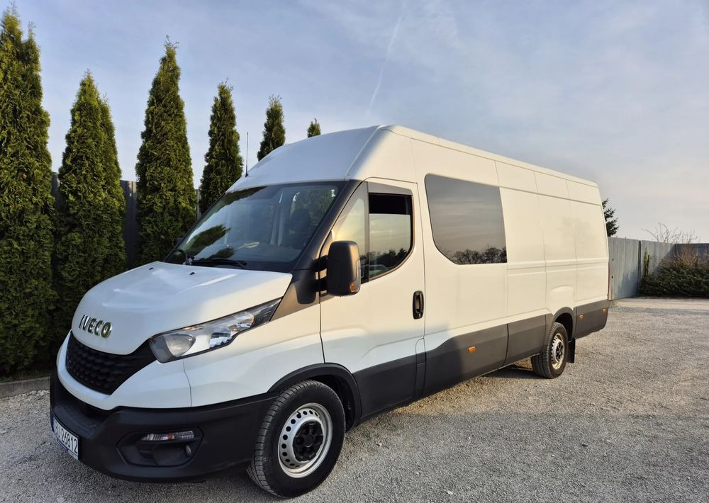 Iveco Iveco 35s18 3.0 180KM Brygadówka manual - Furgoneta combi: foto 2 Iveco Iveco 35s18 3.0 180KM Brygadówka manual - Furgoneta combi: foto 2