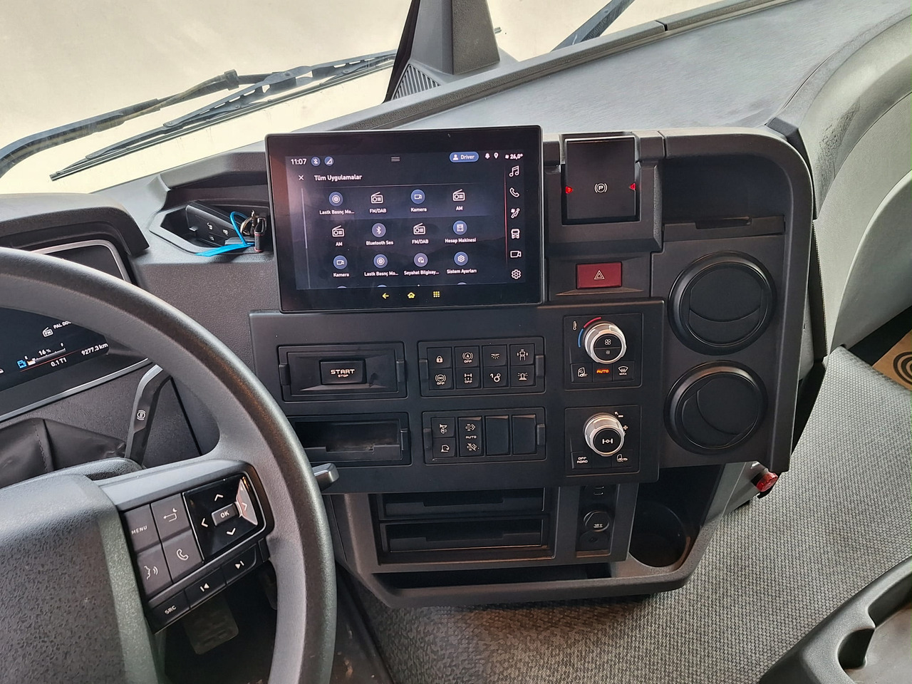 Camión volquete RENAULT K 520: foto 12