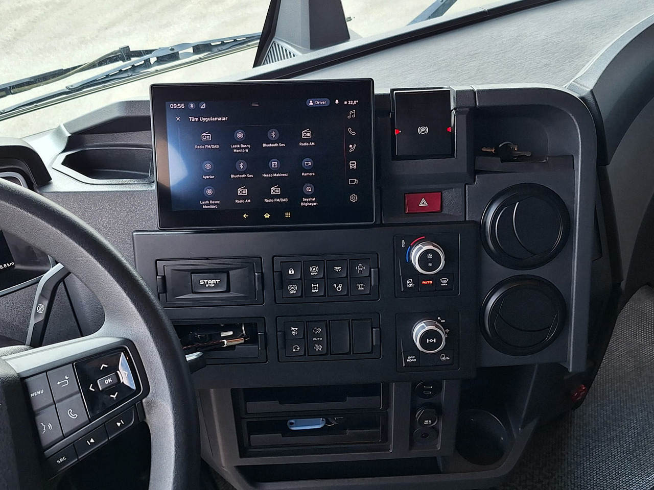 Camión volquete RENAULT K 520: foto 13 Camión volquete RENAULT K 520: foto 13