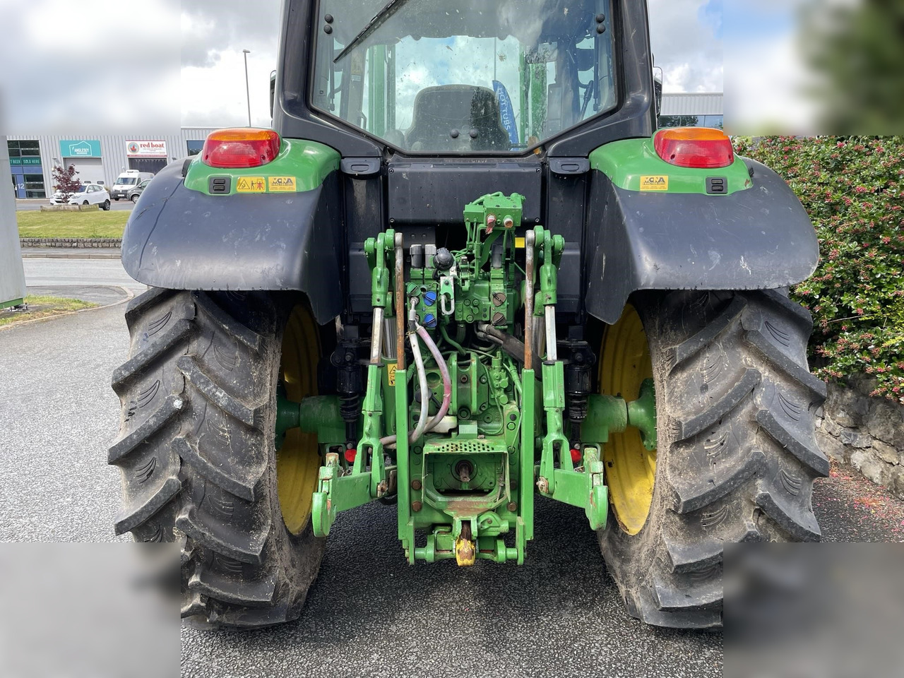 2020 JOHN DEERE 6120M - Tractor: foto 2 2020 JOHN DEERE 6120M - Tractor: foto 2