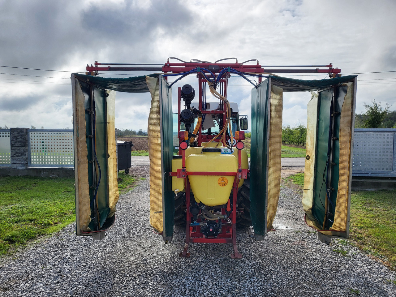 LiPCO T5G A2 Tunelspritze opryskiwacz tunelowy - Pulverizador suspendido: foto 1 LiPCO T5G A2 Tunelspritze opryskiwacz tunelowy - Pulverizador suspendido: foto 1