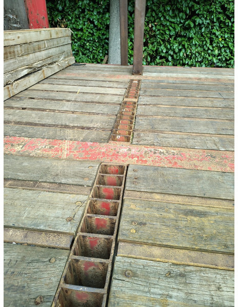 Semirremolque plataforma/ Caja abierta ES-GE 3-sal-39-na: foto 8 Semirremolque plataforma/ Caja abierta ES-GE 3-sal-39-na: foto 8