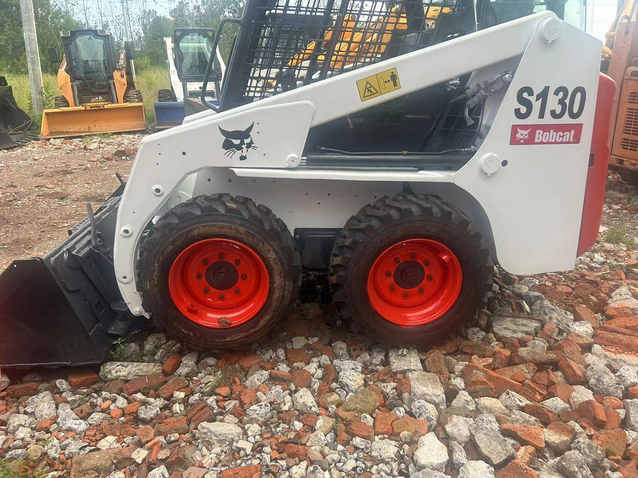 BOBCAT S130 skid steer loader Mining/Agriculture/Urban Construction - Minicargadora: foto 3 BOBCAT S130 skid steer loader Mining/Agriculture/Urban Construction - Minicargadora: foto 3