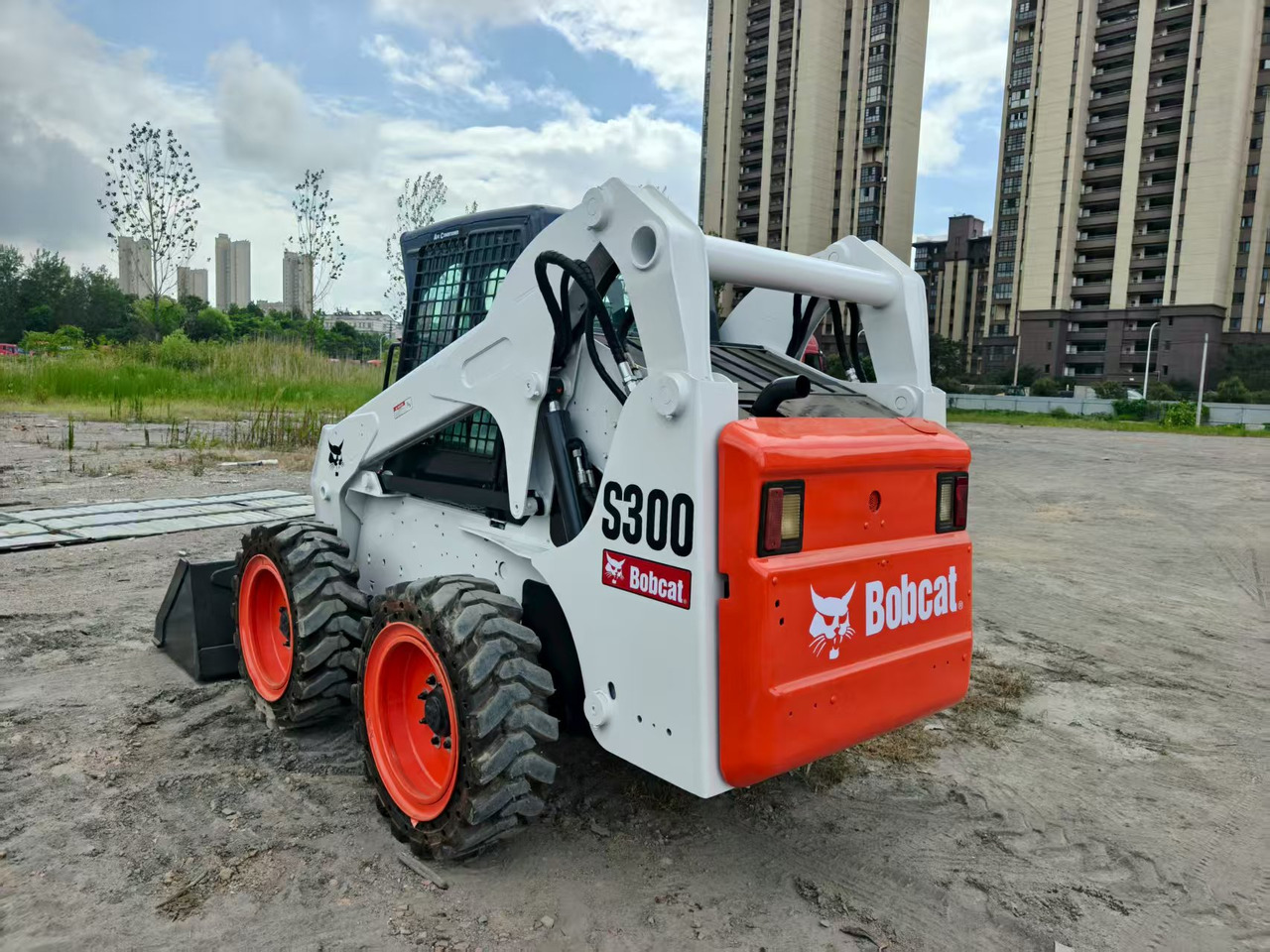BOBCAT skid steer loader S300 Mining/Agriculture/Urban Construction - Minicargadora: foto 2 BOBCAT skid steer loader S300 Mining/Agriculture/Urban Construction - Minicargadora: foto 2