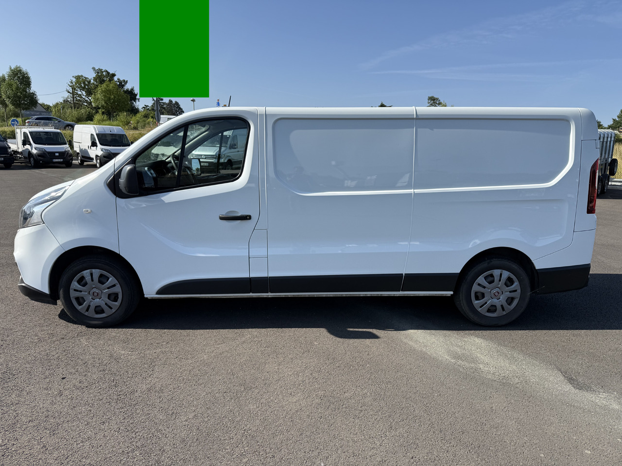 FIAT TALENTO 1T3 LH1 2.0MULTIJET120 PRO LOUNGE + ATTELAGE ET KIT BOIS COMPLET - Furgón: foto 3 FIAT TALENTO 1T3 LH1 2.0MULTIJET120 PRO LOUNGE + ATTELAGE ET KIT BOIS COMPLET - Furgón: foto 3