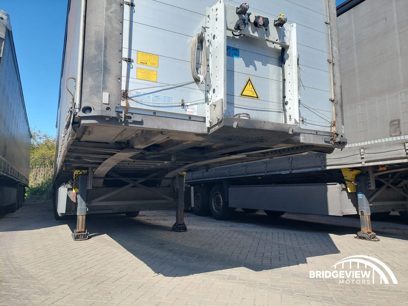 Schmitz Cargobull SCB*S3T - Semirremolque lona: foto 4 Schmitz Cargobull SCB*S3T - Semirremolque lona: foto 4