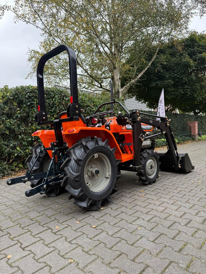 Kleintrakor Kubota B1402DT mit Frontlader ab 125 € pro Monat. - Mini tractor: foto 5 Kleintrakor Kubota B1402DT mit Frontlader ab 125 € pro Monat. - Mini tractor: foto 5
