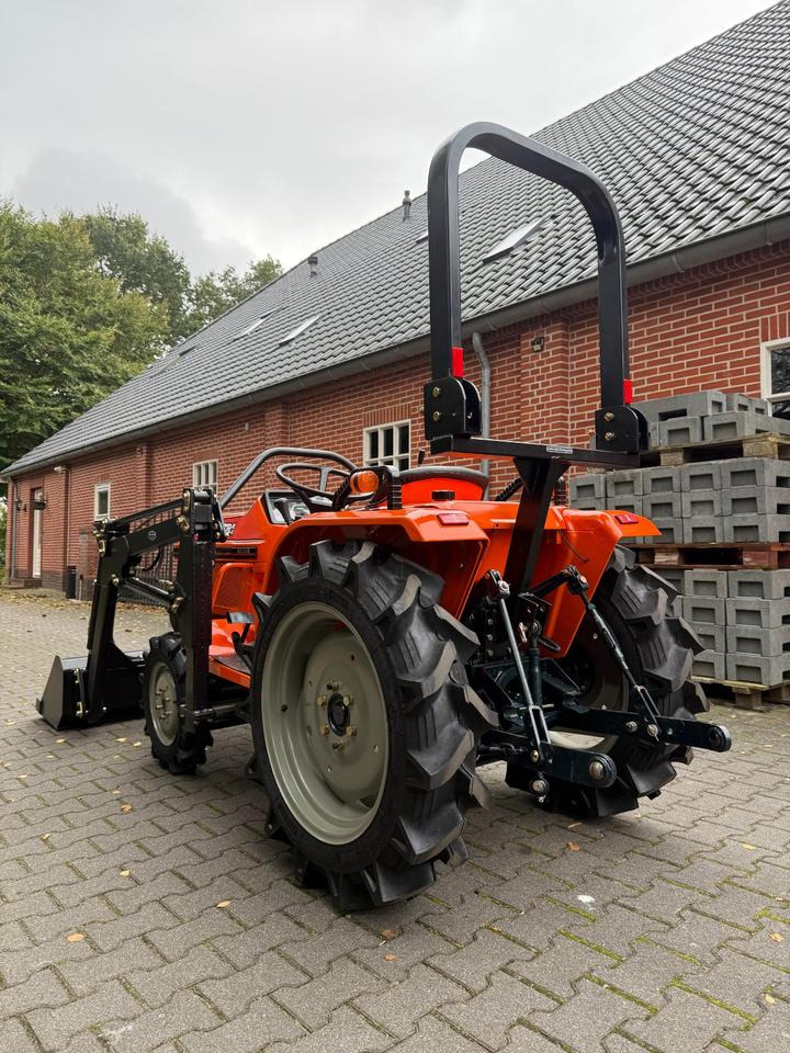 Kleintraktor Kubota B1-17 mit Frontlader ab 125 € pro Monat. - Mini tractor: foto 3 Kleintraktor Kubota B1-17 mit Frontlader ab 125 € pro Monat. - Mini tractor: foto 3