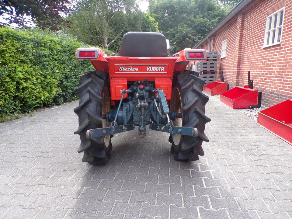 Kleintraktor Kubota ZL1-185 - Mini tractor: foto 5 Kleintraktor Kubota ZL1-185 - Mini tractor: foto 5