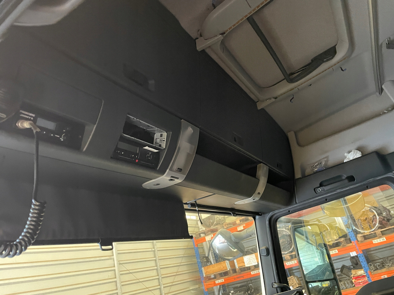 KABINA MAN TGX EURO 6 XLX BIAŁA KOLOR RAL 9010 - Cabina para Camión: foto 4 KABINA MAN TGX EURO 6 XLX BIAŁA KOLOR RAL 9010 - Cabina para Camión: foto 4