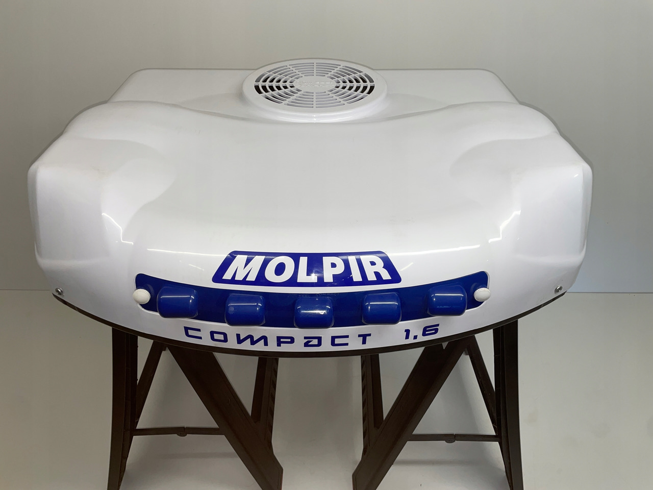 KLIMATYZACJA POSTOJOWA COMPACT 1,6 MOLPIR MAN SCANIA DAF IVECO - NOWA - - Compresor de aire acondicionado para Camión: foto 1 KLIMATYZACJA POSTOJOWA COMPACT 1,6 MOLPIR MAN SCANIA DAF IVECO - NOWA - - Compresor de aire acondicionado para Camión: foto 1