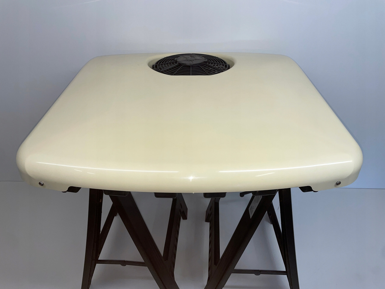 KLIMATYZACJA POSTOJOWA SLIM SCANIA NTG MC2358116 - Compresor de aire acondicionado para Camión: foto 1 KLIMATYZACJA POSTOJOWA SLIM SCANIA NTG MC2358116 - Compresor de aire acondicionado para Camión: foto 1