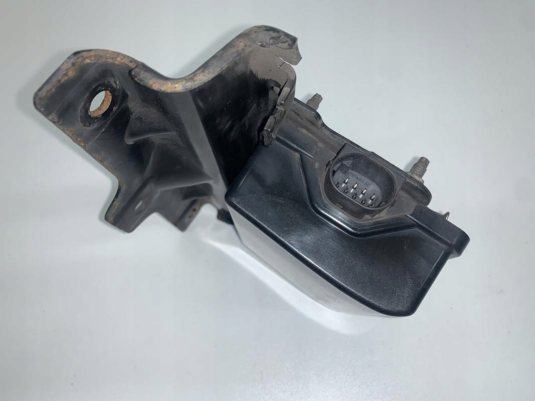 MERCEDES ACTROS MP4 RADAR DISTRONIC 0004461549 - Sensor para Camión: foto 2 MERCEDES ACTROS MP4 RADAR DISTRONIC 0004461549 - Sensor para Camión: foto 2