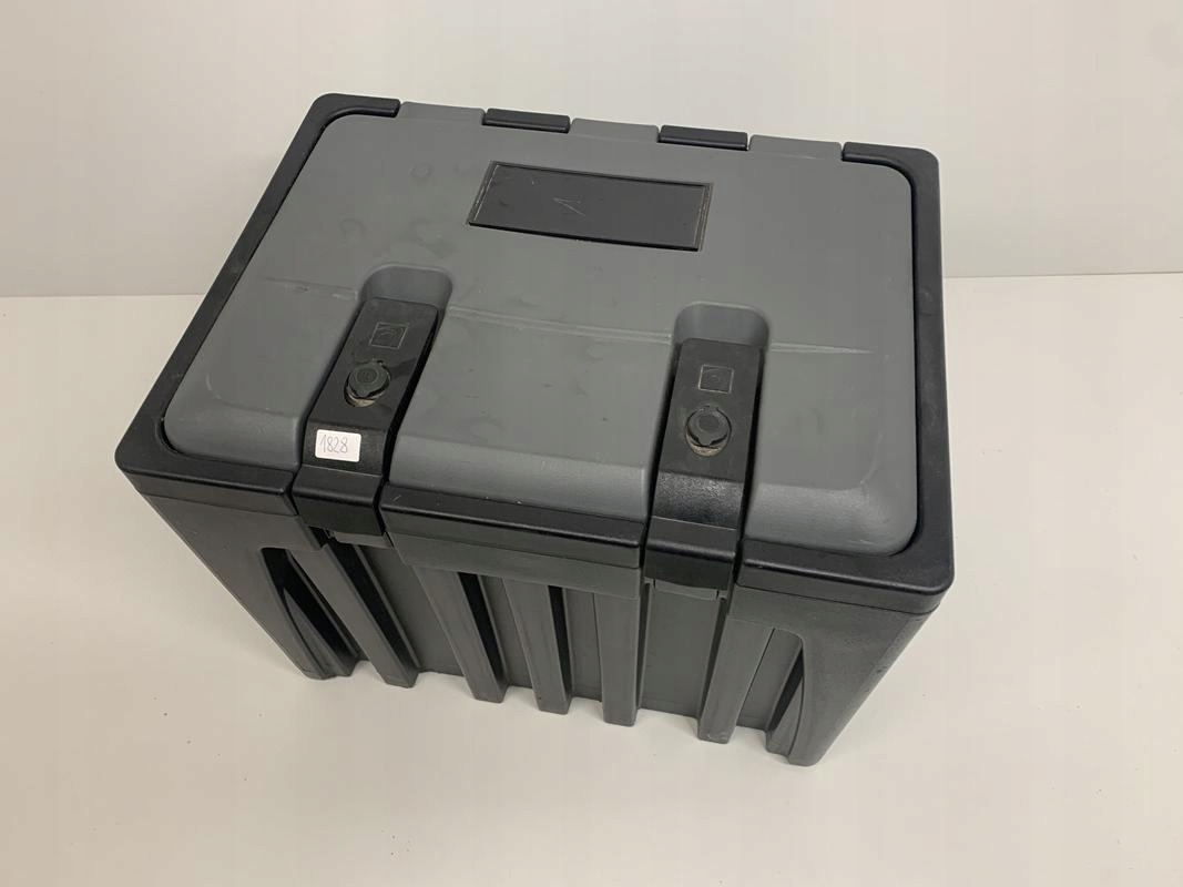 SKRZYNIA NARZĘDZIOWA SCHMITZ KRONE KOGEL WIELTON - Carrocería y exterior para Camión: foto 2 SKRZYNIA NARZĘDZIOWA SCHMITZ KRONE KOGEL WIELTON - Carrocería y exterior para Camión: foto 2