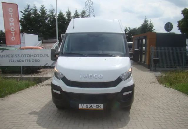 Iveco DAILY 35 C 15 MAXI BLIŹNIAKI 3.5T - Furgón: foto 3 Iveco DAILY 35 C 15 MAXI BLIŹNIAKI 3.5T - Furgón: foto 3