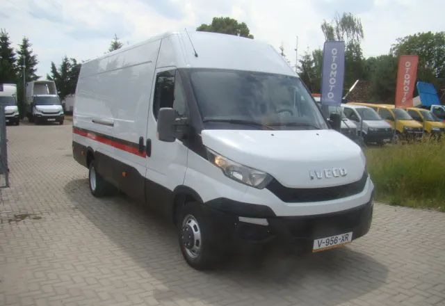 Iveco DAILY 35 C 15 MAXI BLIŹNIAKI 3.5T - Furgón: foto 4 Iveco DAILY 35 C 15 MAXI BLIŹNIAKI 3.5T - Furgón: foto 4