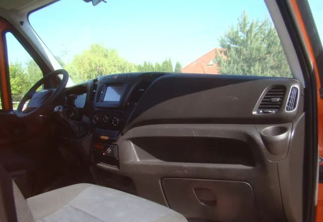 Caja abierta furgoneta Iveco DAILY 35 C 15 WINDA 750KG 3.5T NA HAKU: foto 9 Caja abierta furgoneta Iveco DAILY 35 C 15 WINDA 750KG 3.5T NA HAKU: foto 9