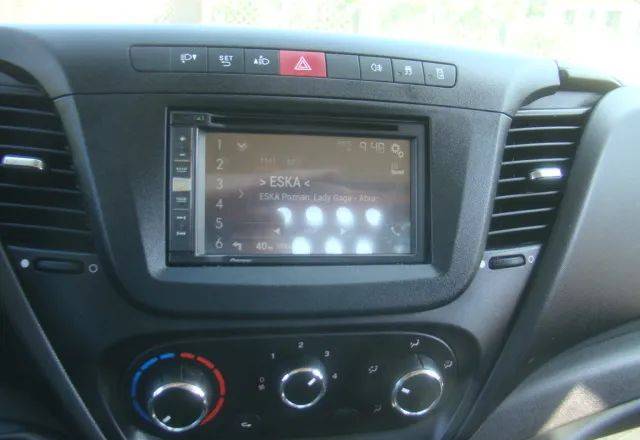 Caja abierta furgoneta Iveco DAILY 35 C 15 WINDA 750KG 3.5T NA HAKU: foto 14 Caja abierta furgoneta Iveco DAILY 35 C 15 WINDA 750KG 3.5T NA HAKU: foto 14