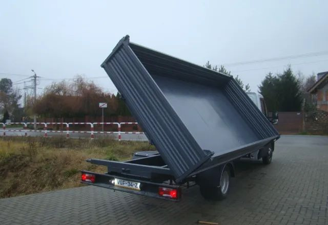 Iveco DAILY 50 C 17 3.0TDI WYWROTKA 4.70M 3.5T KLIMATRONIK - Volquete furgoneta: foto 4 Iveco DAILY 50 C 17 3.0TDI WYWROTKA 4.70M 3.5T KLIMATRONIK - Volquete furgoneta: foto 4