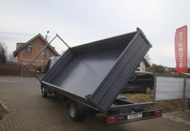 Iveco DAILY 50 C 17 3-STRONNA WYWROTKA 4.80M 3.5T - Volquete furgoneta: foto 1 Iveco DAILY 50 C 17 3-STRONNA WYWROTKA 4.80M 3.5T - Volquete furgoneta: foto 1