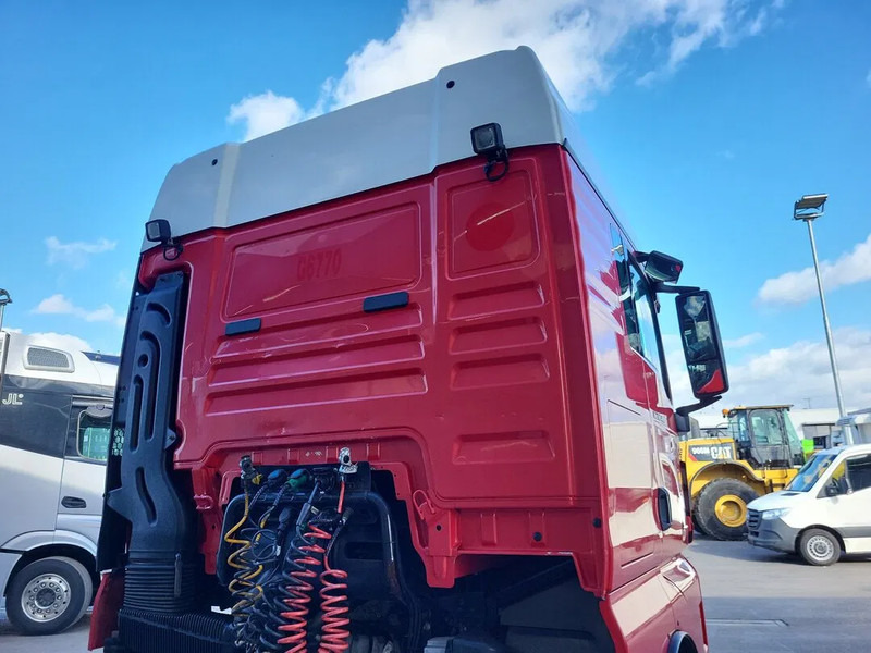 MAN TGX 18.480 - Cabeza tractora: foto 4 MAN TGX 18.480 - Cabeza tractora: foto 4