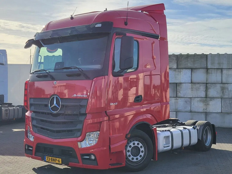 Cabeza tractora Mercedes-Benz Actros Actros 1942: foto 1