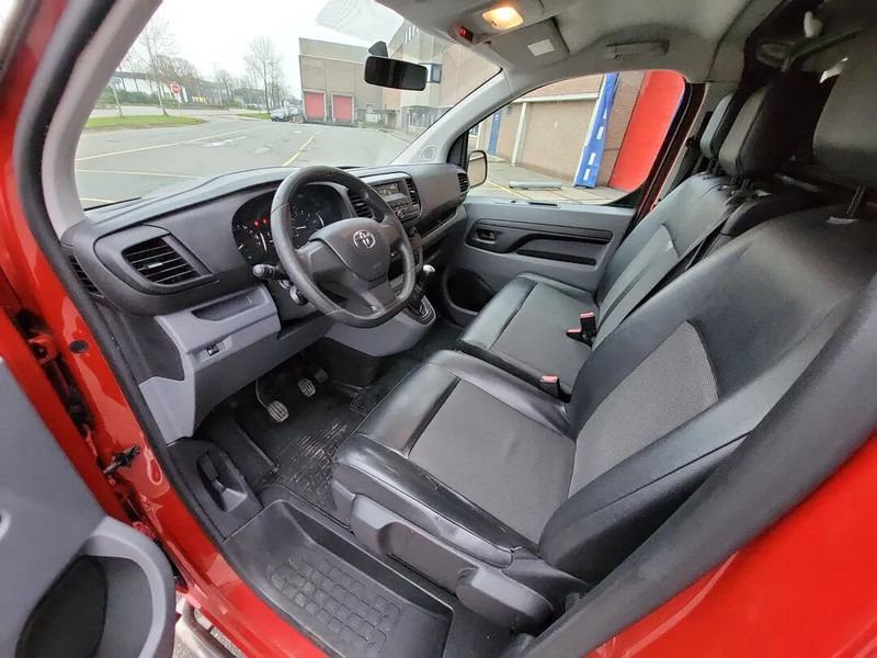 Furgoneta pequeña Toyota ProAce: foto 16 Furgoneta pequeña Toyota ProAce: foto 16