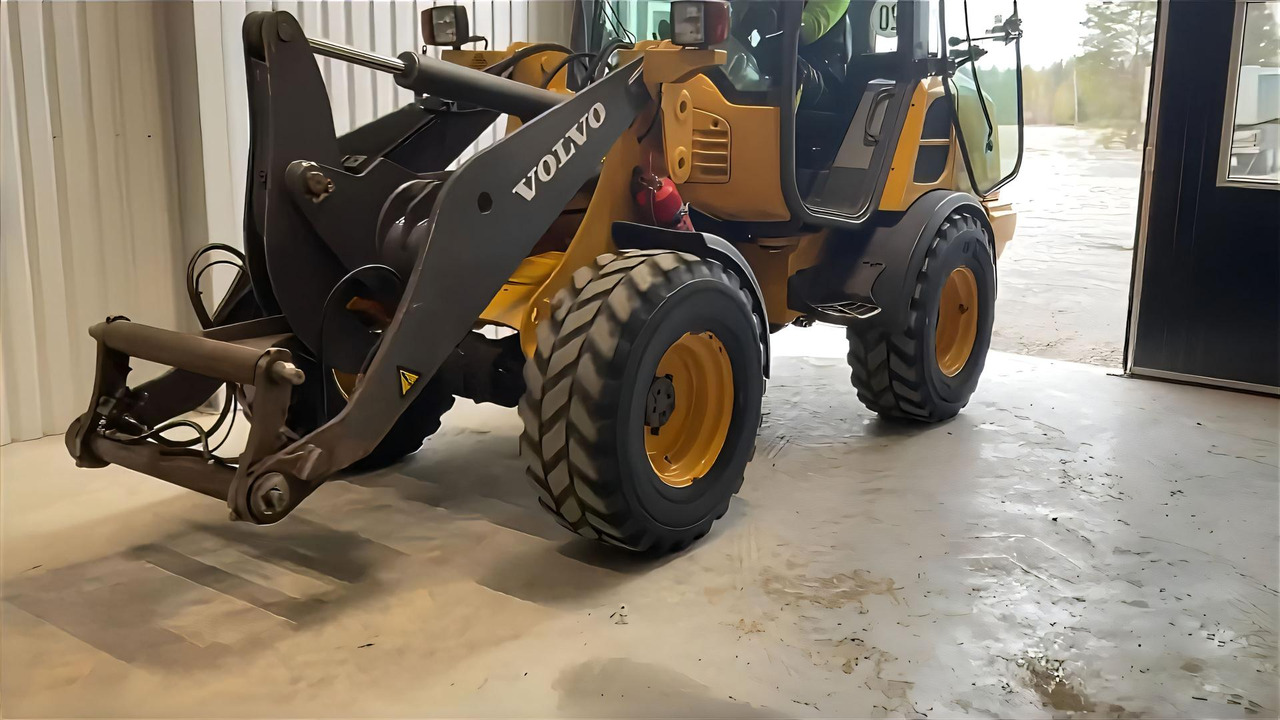 Volvo L 25 - Cargadora de ruedas: foto 4 Volvo L 25 - Cargadora de ruedas: foto 4