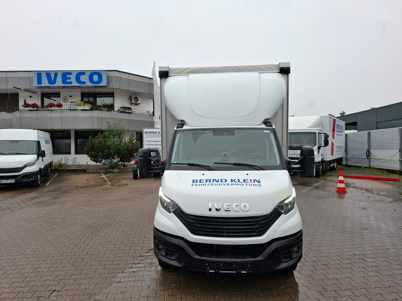 Iveco 72-210A8/P, Klima, Luft, HiMatic, LBW, RFK, - Furgoneta con caja de lona: foto 4 Iveco 72-210A8/P, Klima, Luft, HiMatic, LBW, RFK, - Furgoneta con caja de lona: foto 4