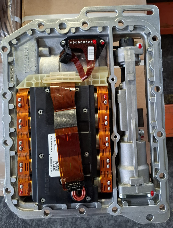 ASTRONIC ZF - Caja de cambios y piezas para Camión: foto 2 ASTRONIC ZF - Caja de cambios y piezas para Camión: foto 2