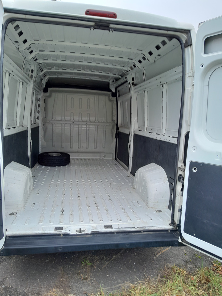 PEUGEOT BOXER 2.2 BlueHDI 350 FT L3H2 Pro - Furgoneta caja cerrada: foto 5 PEUGEOT BOXER 2.2 BlueHDI 350 FT L3H2 Pro - Furgoneta caja cerrada: foto 5