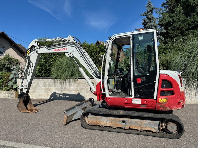 TAKEUCHI TB 370 - Miniexcavadora: foto 1 TAKEUCHI TB 370 - Miniexcavadora: foto 1