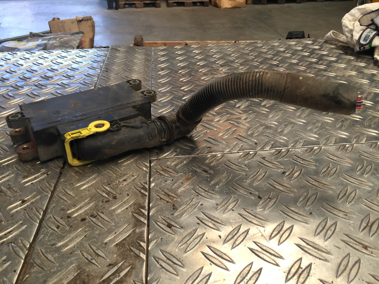 Gebrauchtes AdBlue Steuergerät, MB Atego 8.18, Artikel - Nr. : A 002 540 90 45 - Unidad de control para Camión: foto 2 Gebrauchtes AdBlue Steuergerät, MB Atego 8.18, Artikel - Nr. : A 002 540 90 45 - Unidad de control para Camión: foto 2