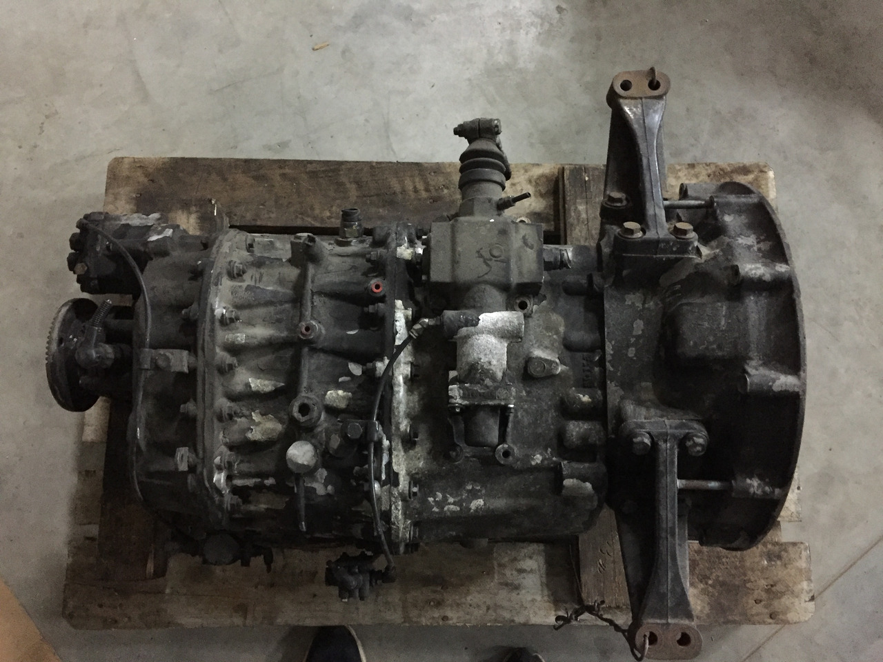 Gebrauchtes Getriebe MAN TGM Typ: ETO FS 8309, Artikel - Nr.: 81.32003 - 6957 - Caja de cambios para Camión: foto 2 Gebrauchtes Getriebe MAN TGM Typ: ETO FS 8309, Artikel - Nr.: 81.32003 - 6957 - Caja de cambios para Camión: foto 2