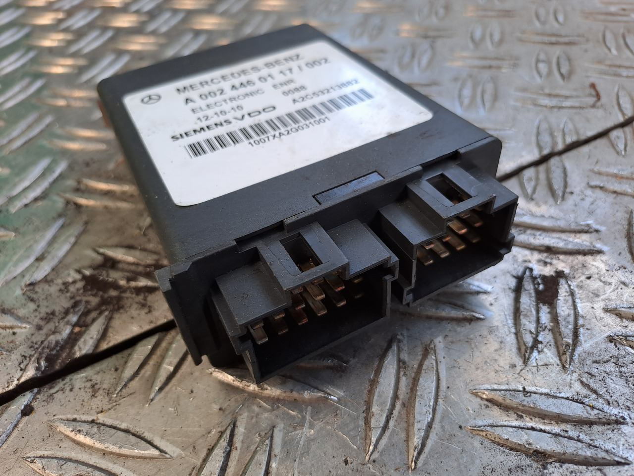 Gebrauchtes MB Atego 18.24 , Elektronik ENR Steuergerät, Artikel - Nr.: A 002 446 01 17 - Unidad de control para Camión: foto 3 Gebrauchtes MB Atego 18.24 , Elektronik ENR Steuergerät, Artikel - Nr.: A 002 446 01 17 - Unidad de control para Camión: foto 3