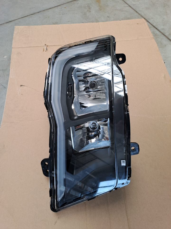 ---Neuw. Hauptscheinwerfer MAN TG3 rechts, Leuchtweitenverstellung, Artikel - Nr. : 81.25101 - 6738 - Faro delantero para Camión: foto 1 ---Neuw. Hauptscheinwerfer MAN TG3 rechts, Leuchtweitenverstellung, Artikel - Nr. : 81.25101 - 6738 - Faro delantero para Camión: foto 1