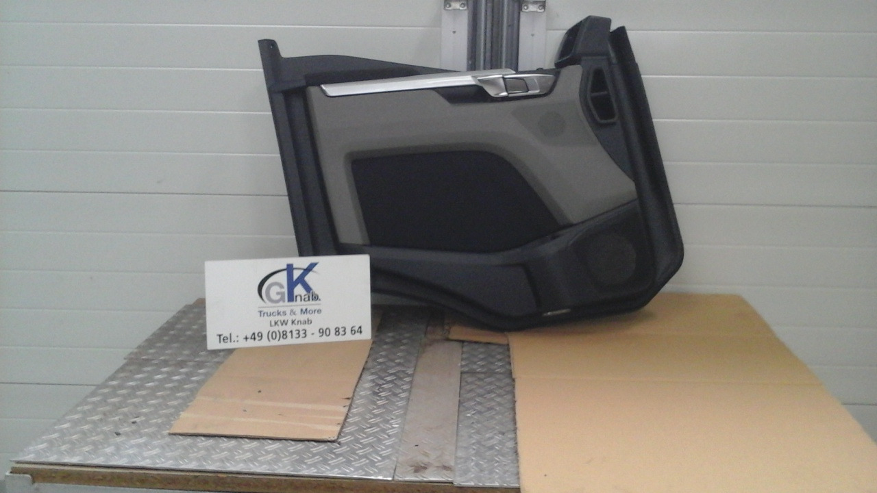 Neuwertige Türverkleidung rechts MAN TGM / TG3 Artikel - Nr.: 81.62630 - 3611 - Puerta y piezas para Camión: foto 1 Neuwertige Türverkleidung rechts MAN TGM / TG3 Artikel - Nr.: 81.62630 - 3611 - Puerta y piezas para Camión: foto 1