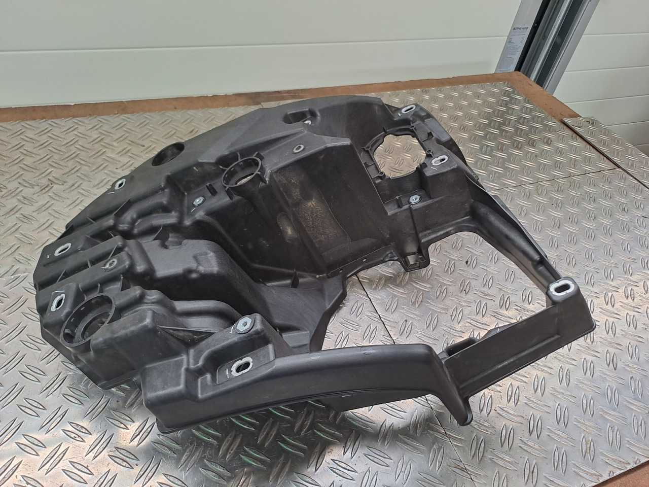 ---Neuwertiger Scheinwerfer und Träger MAN TG3 / TGS / TGX, Artikel - Nr. : 81.25101 - 6738 - Faro delantero para Camión: foto 5 ---Neuwertiger Scheinwerfer und Träger MAN TG3 / TGS / TGX, Artikel - Nr. : 81.25101 - 6738 - Faro delantero para Camión: foto 5