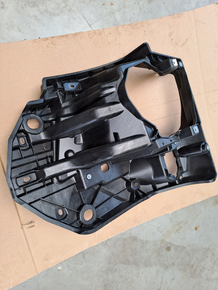 Neuwertiger Träger für Scheinwerfer MAN TG3 rechts, Artikel - Nr. : 81.41610 - 5838 / 5837 - Faro delantero para Camión: foto 1 Neuwertiger Träger für Scheinwerfer MAN TG3 rechts, Artikel - Nr. : 81.41610 - 5838 / 5837 - Faro delantero para Camión: foto 1