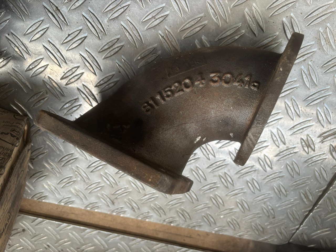 Neuwertiges MAN Abgasrohr, Artikel - Nr. : 81.15204 - 3041 - Tubo de escape para Camión: foto 1 Neuwertiges MAN Abgasrohr, Artikel - Nr. : 81.15204 - 3041 - Tubo de escape para Camión: foto 1