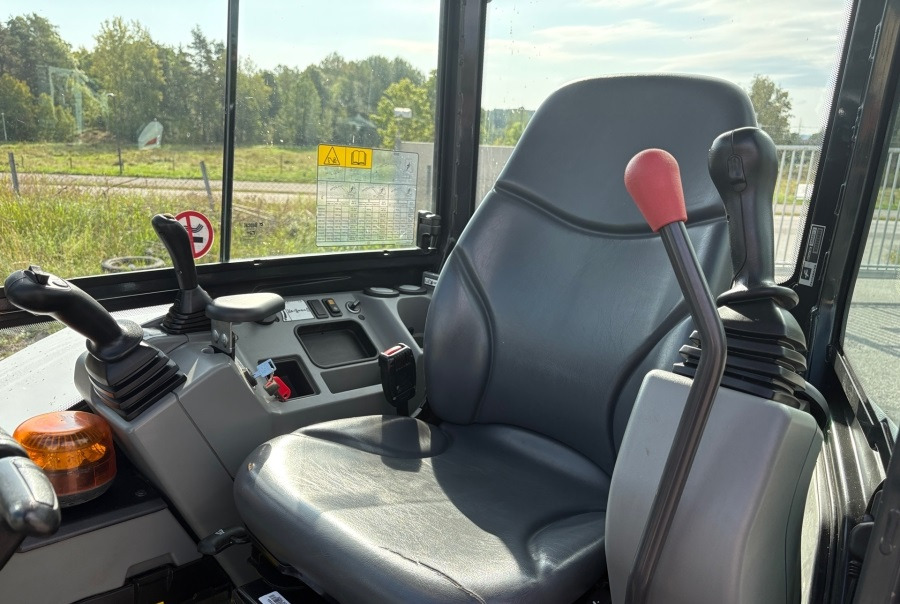 Miniexcavadora Bobcat E50Z: foto 9