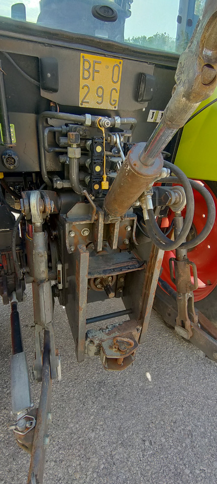 CLAAS AXOS 340 - Tractor: foto 3 CLAAS AXOS 340 - Tractor: foto 3