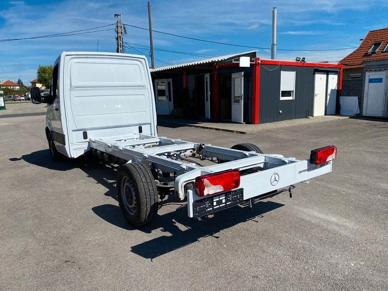 Mercedes-Benz Sprinter 315 Doka Kipper 3,5T Anhängelast - Volquete furgoneta: foto 5 Mercedes-Benz Sprinter 315 Doka Kipper 3,5T Anhängelast - Volquete furgoneta: foto 5