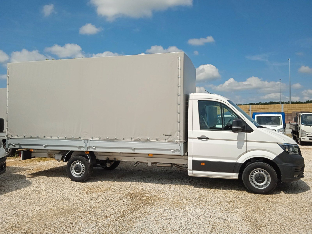 Volkswagen Crafter L4 Pritsche und Plane 5m SOFORT - Furgoneta con caja de lona: foto 3 Volkswagen Crafter L4 Pritsche und Plane 5m SOFORT - Furgoneta con caja de lona: foto 3