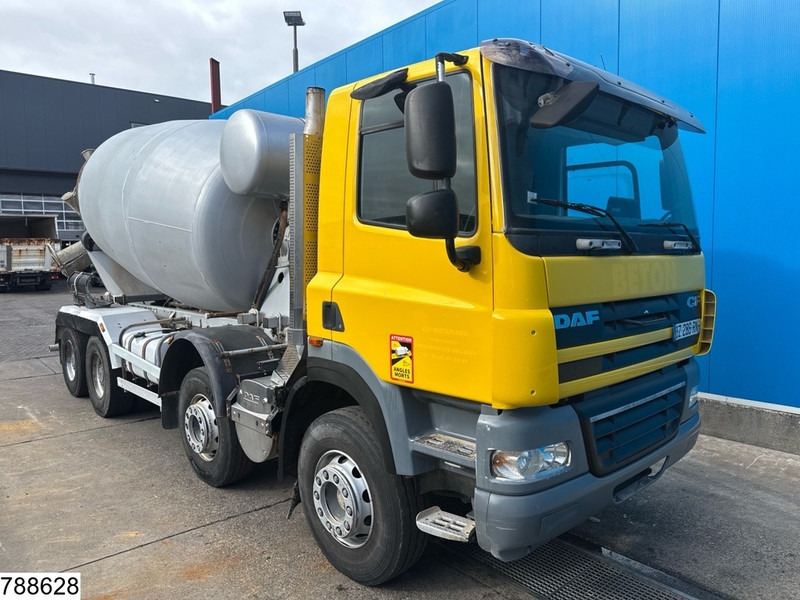 DAF CF 410 8x4, EURO 5, 10M3, Leaf spring suspension - Camión hormigonera: foto 3 DAF CF 410 8x4, EURO 5, 10M3, Leaf spring suspension - Camión hormigonera: foto 3