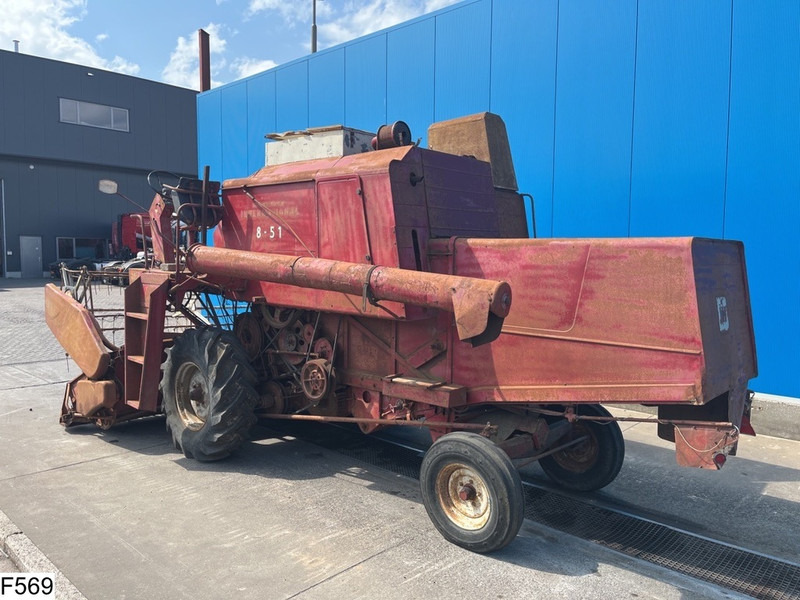 International 851 Mc Cormick International 851 - Cosechadora de granos: foto 4 International 851 Mc Cormick International 851 - Cosechadora de granos: foto 4