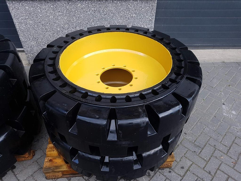 Cat 910/914 - 447-1131 - Tyre/Reifen/Band - Neumáticos y llantas para Maquinaria de construcción: foto 3 Cat 910/914 - 447-1131 - Tyre/Reifen/Band - Neumáticos y llantas para Maquinaria de construcción: foto 3