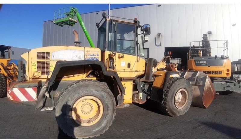 Komatsu WA 320 - 5H (For parts) - Cargadora de ruedas: foto 3 Komatsu WA 320 - 5H (For parts) - Cargadora de ruedas: foto 3